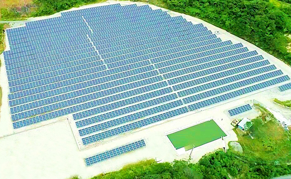 佐賀県 サンテックパワージャパン神埼太陽光発電所