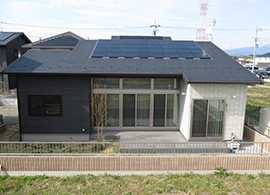 群馬県　4.64kWシステム　撮影協力：ミサワホーム株式会社